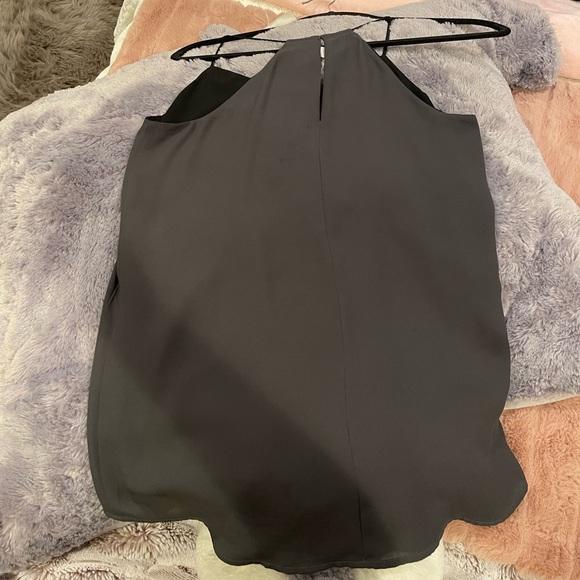 Express tank top - Picture 3 of 3